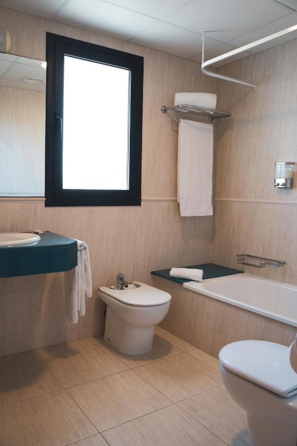 Apartamento Beatrix 2000 Pineda De Mar Exterior foto
